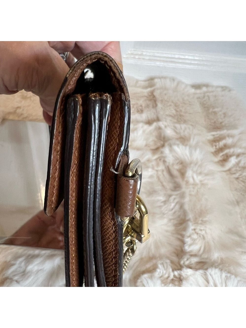 LOUIS VUITTON 2005 LV MONOGRAM ACCORDEON WALLET - Picture 5 of 13